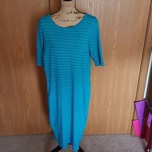 2xl lularoe blue stripes Julia. Like new